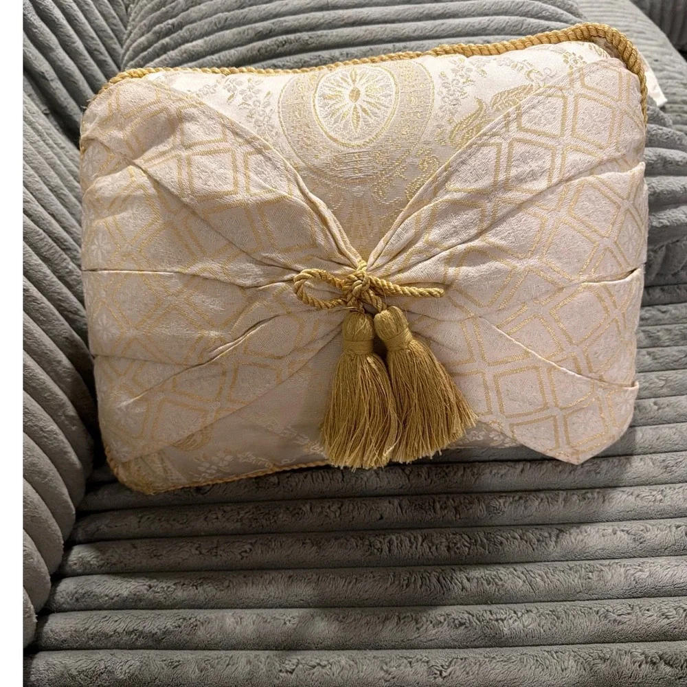 Cream Gold Damask Brocade Tassel Accent Pillow Pleated Front Pocket 14x10